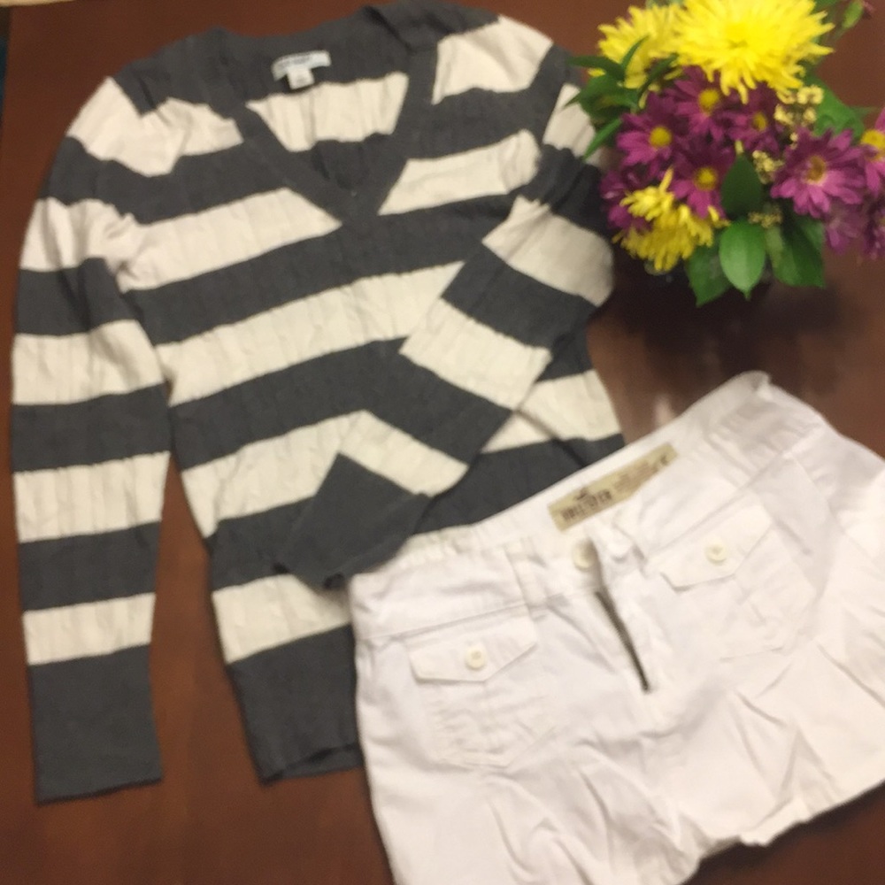 Old Navy sweater